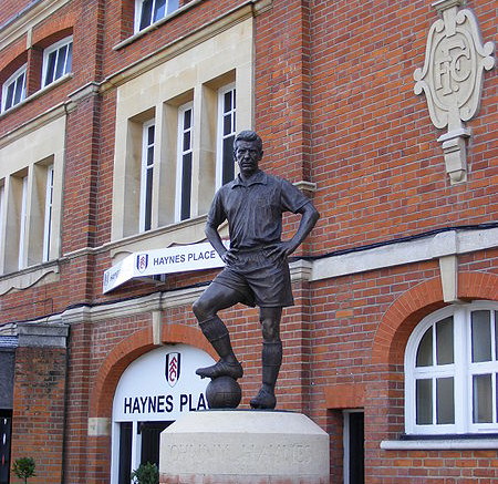 Johnny Haynes Statue