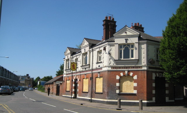 Boarded Up Red Lion Vicarage Road