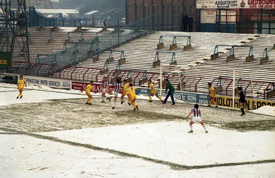 leeds road huddersfield